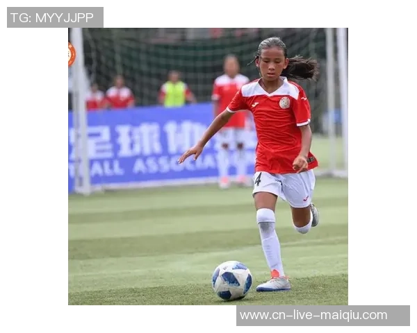 我心中的足球偶像明星与梦想之路的追寻与成长