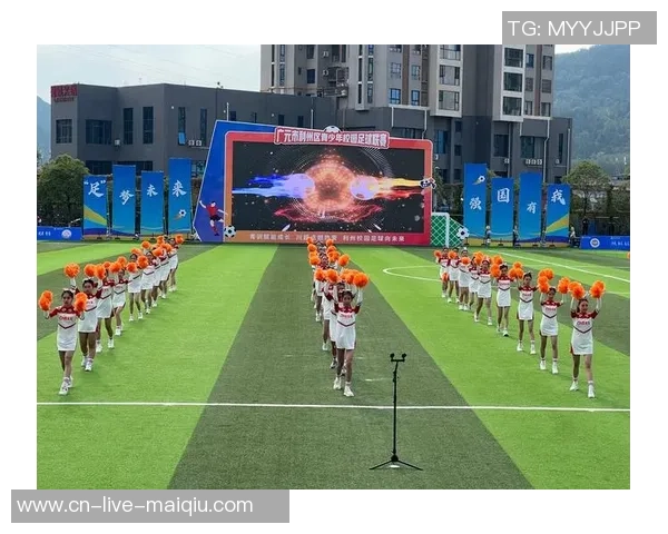 朵朵足球俱乐部携手青少年培养未来足球明星的梦想之旅